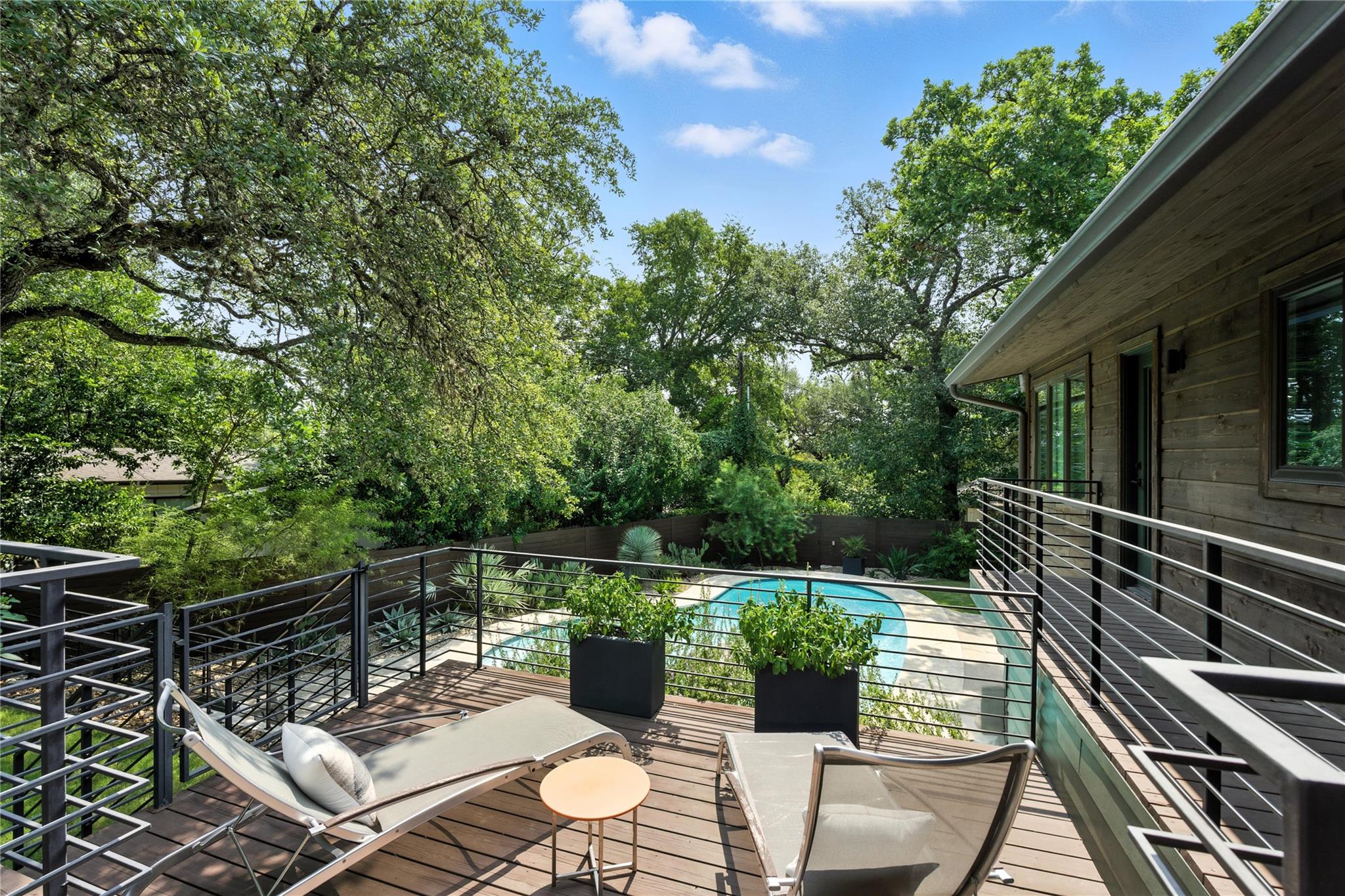 3302 Cherry Tree CIR