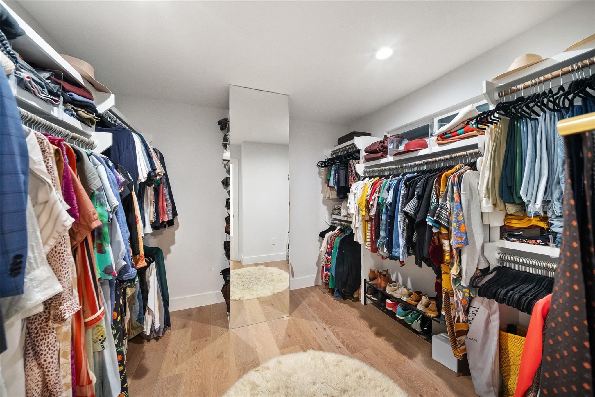 3302 Cherry Tree CIR