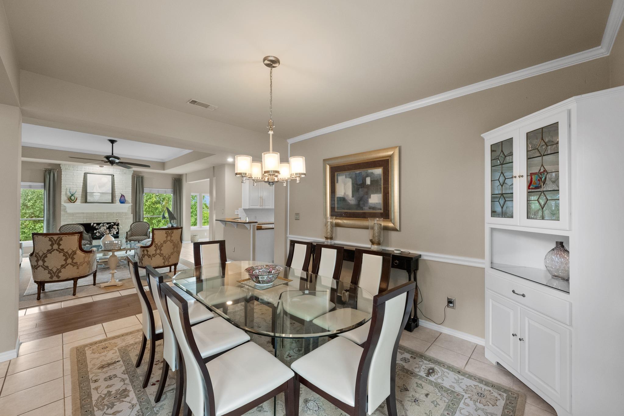 730 Golf Crest LN