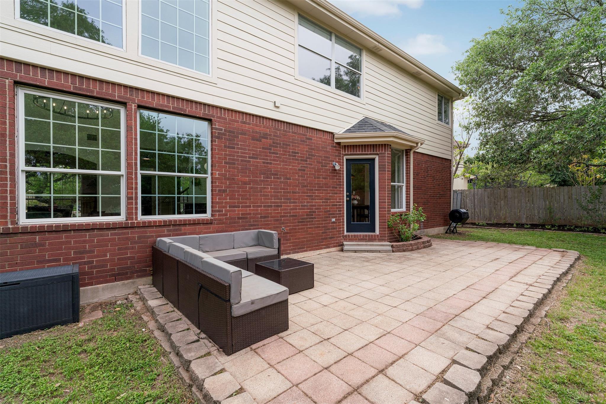 6804 Auckland CT