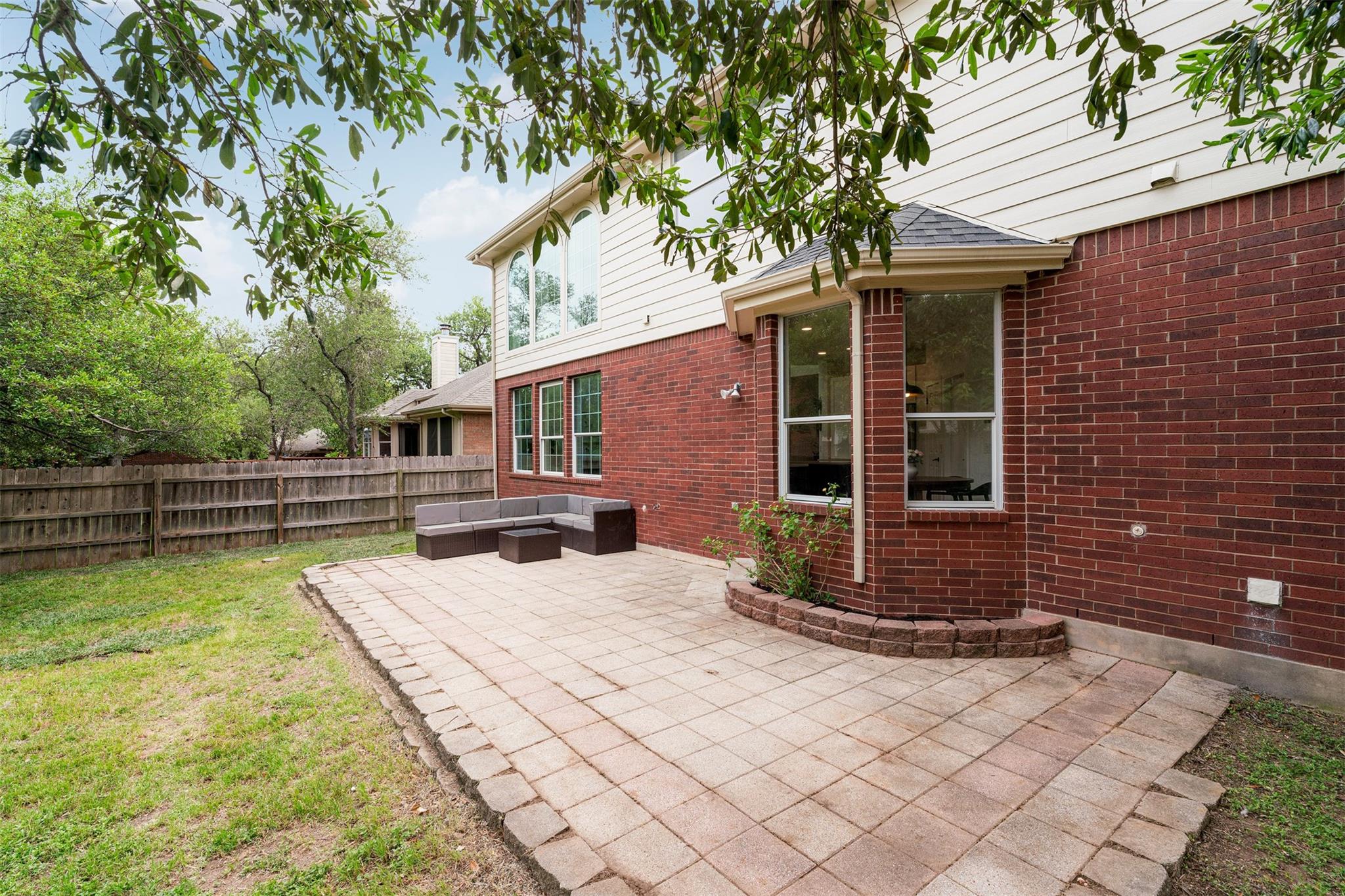 6804 Auckland CT