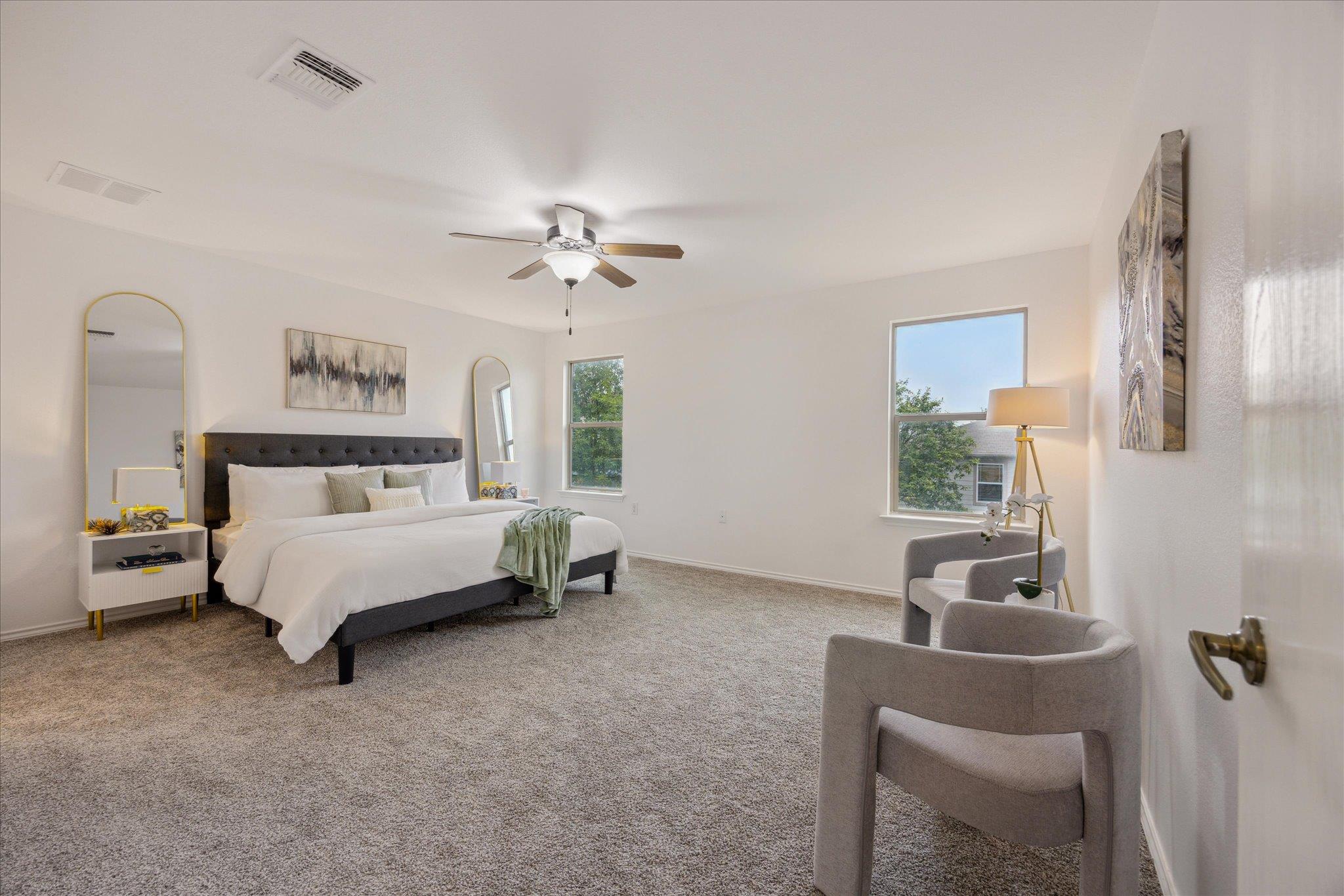 11009 Roderick Lawson LN