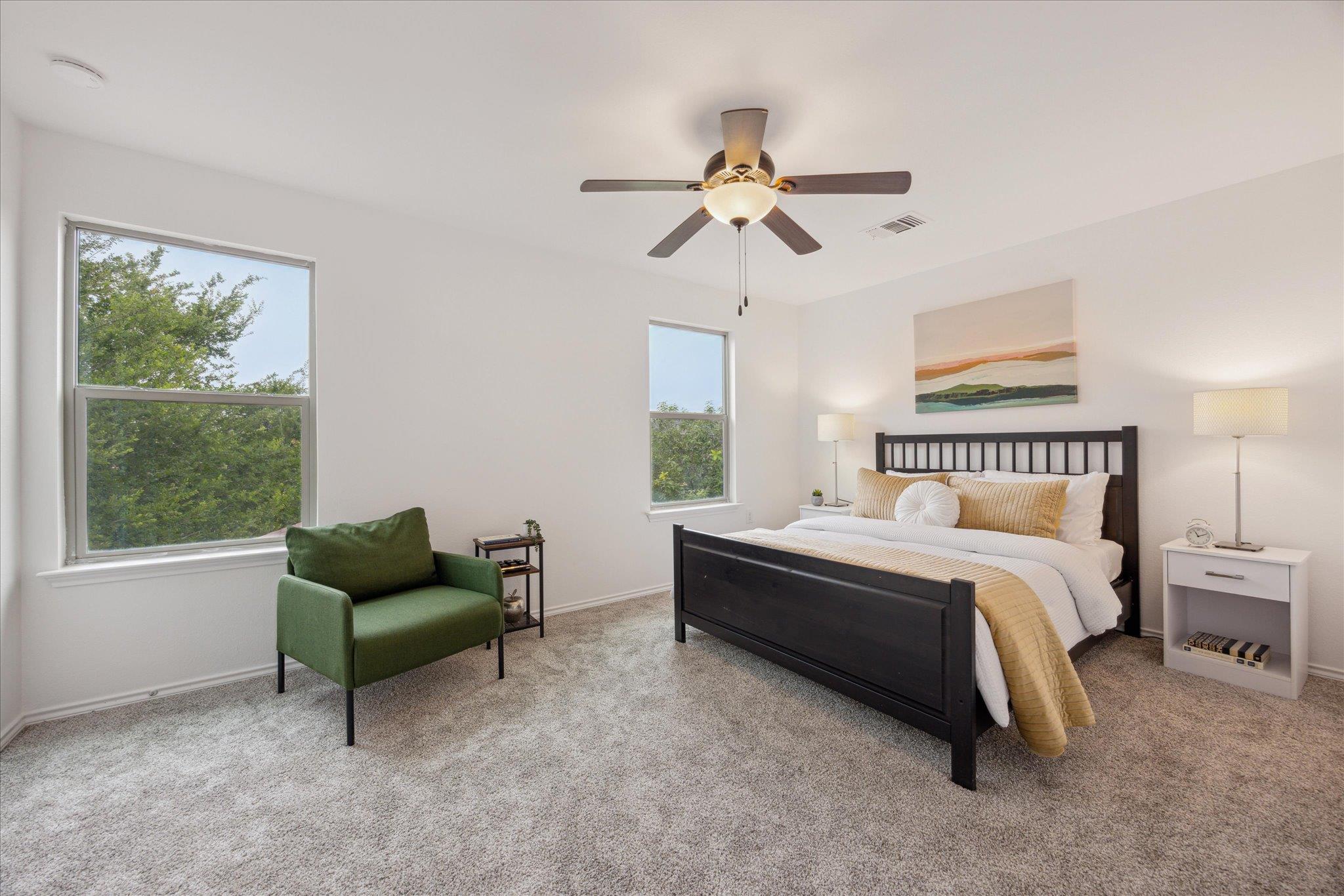 11009 Roderick Lawson LN