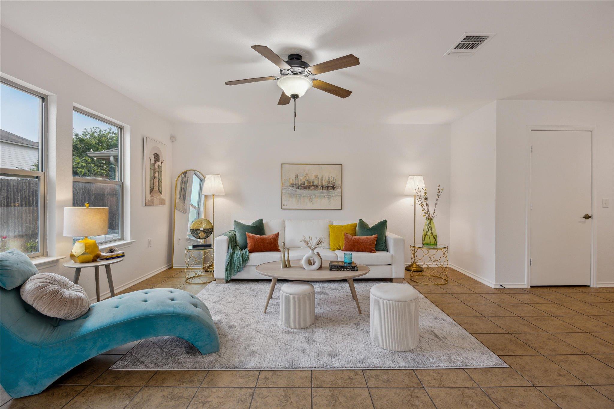 11009 Roderick Lawson LN