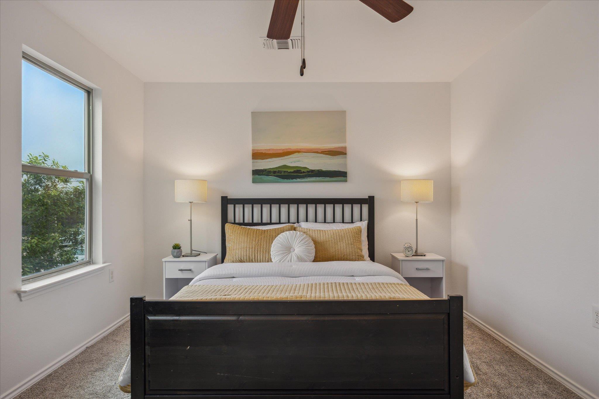 11009 Roderick Lawson LN