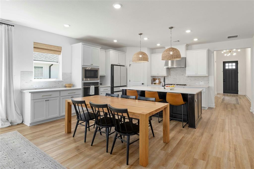 819 Arrowhead Ranch BLVD