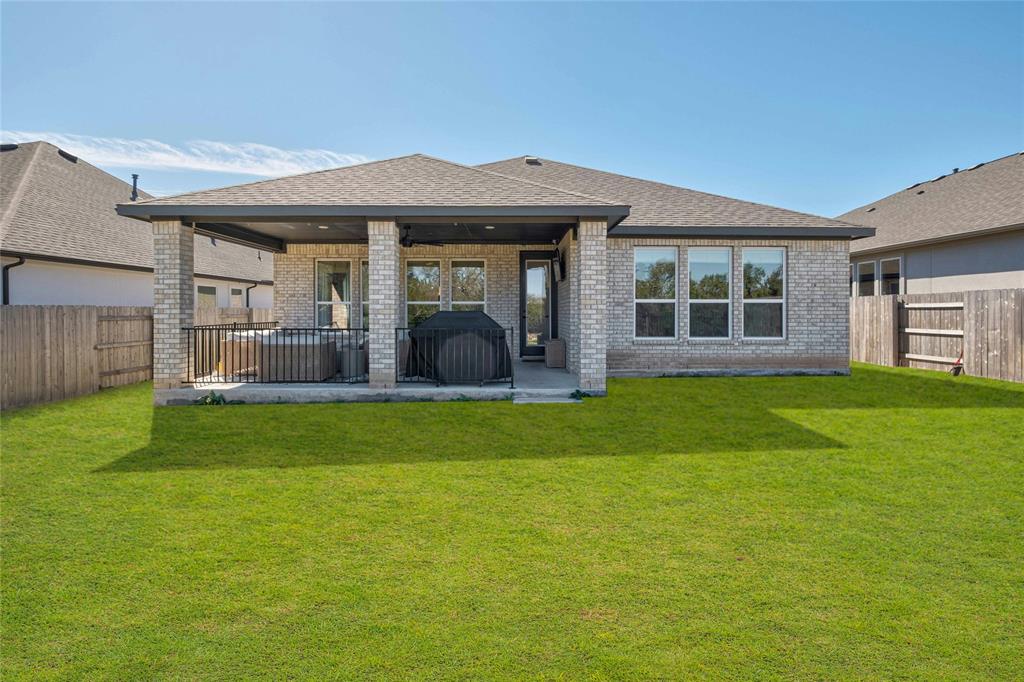 819 Arrowhead Ranch BLVD