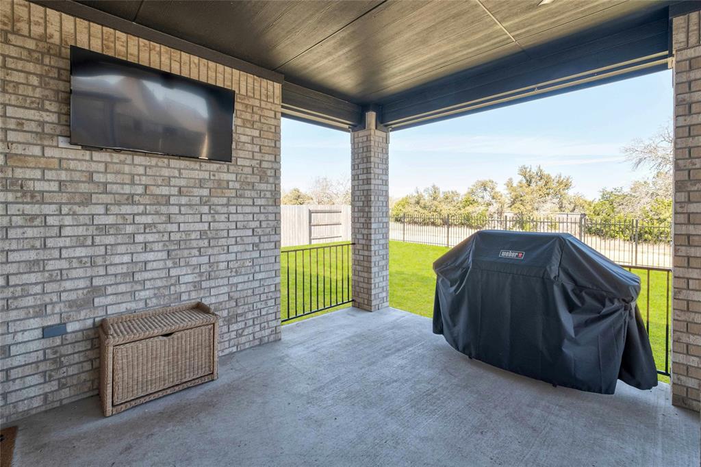 819 Arrowhead Ranch BLVD