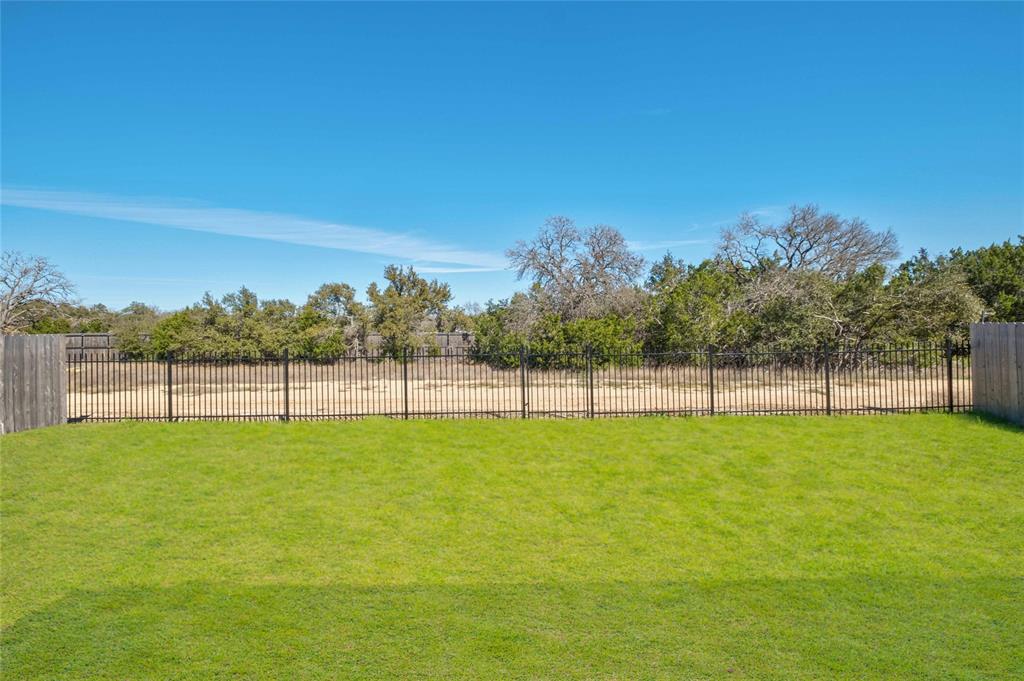 819 Arrowhead Ranch BLVD