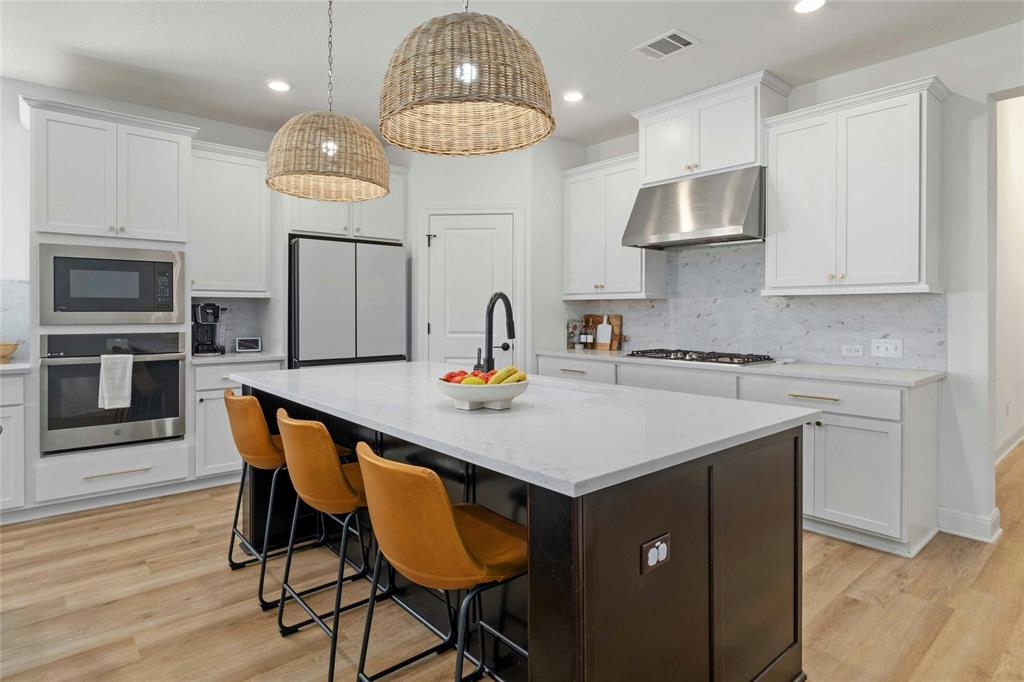 819 Arrowhead Ranch BLVD