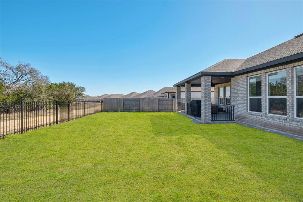 819 Arrowhead Ranch BLVD