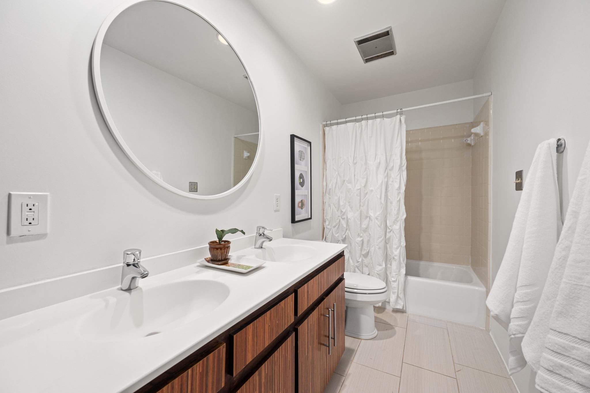 6305 Plum Hollow Overlook