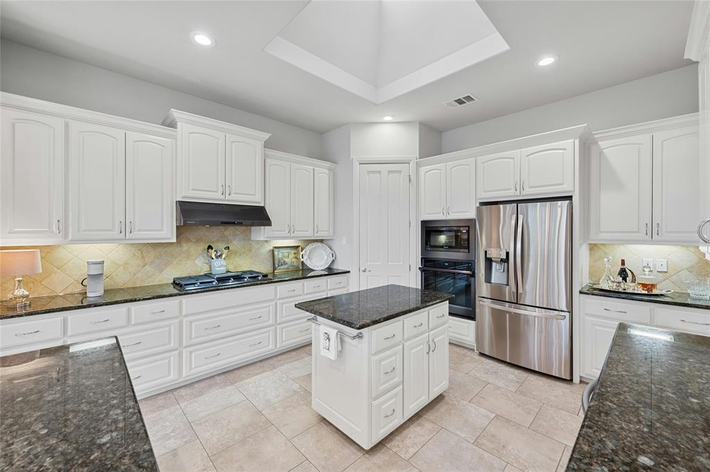 25 BORELLO DR