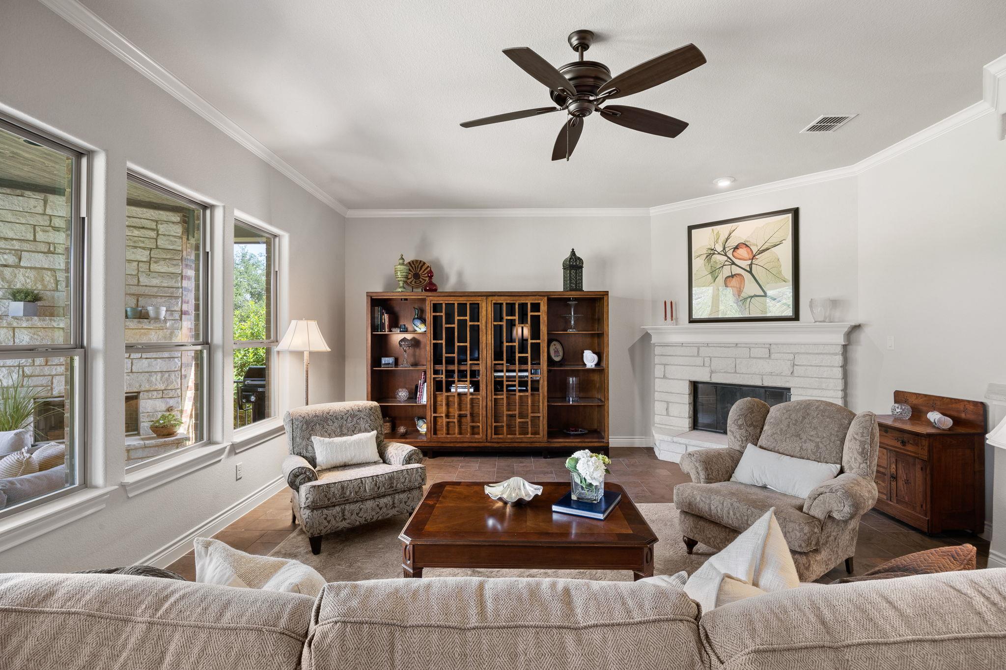 6004 Messenger Stake