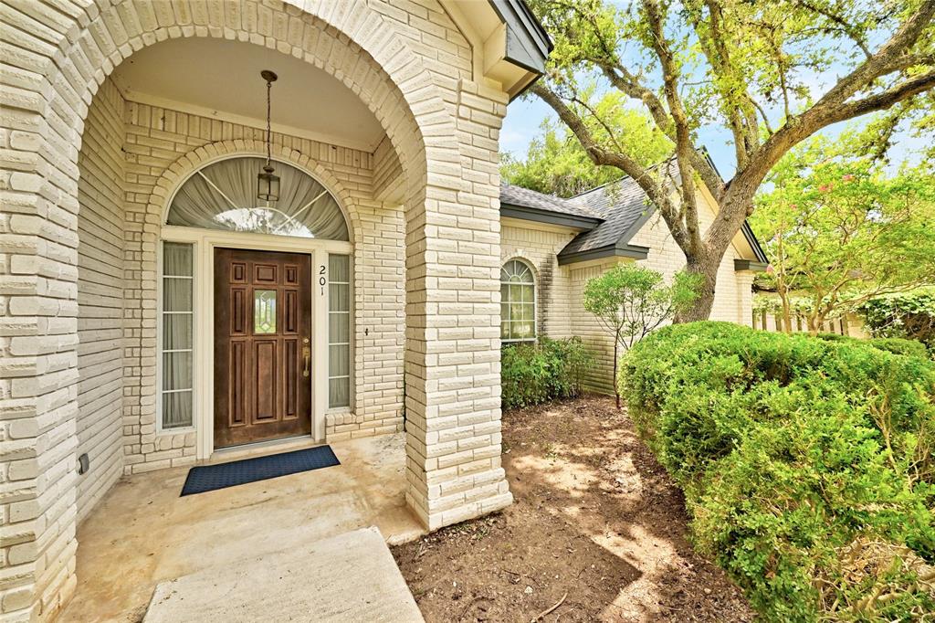 201 COPPERLEAF RD