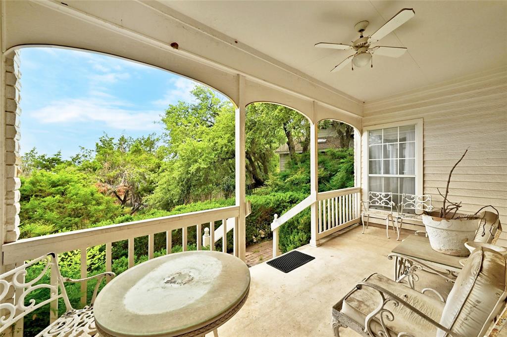 201 COPPERLEAF RD