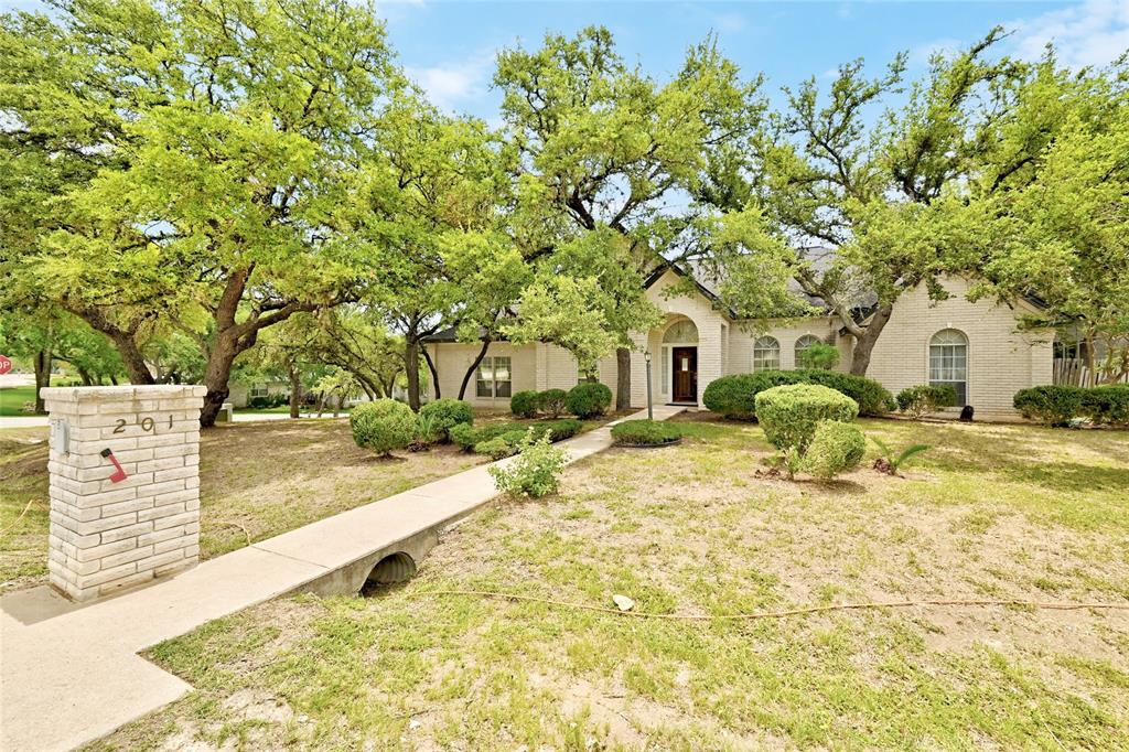 201 COPPERLEAF RD