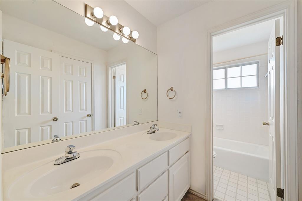 201 COPPERLEAF RD