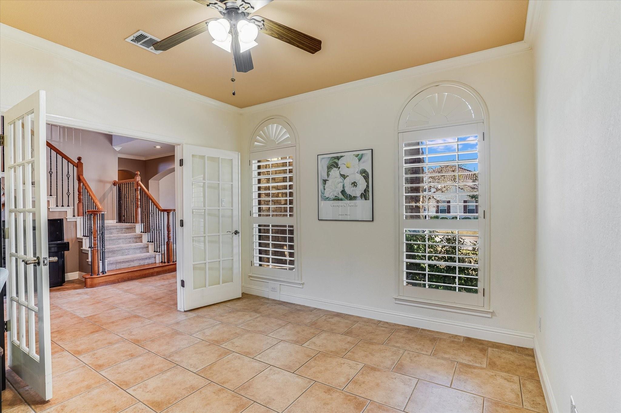 4112 Aplomado Falcon CV