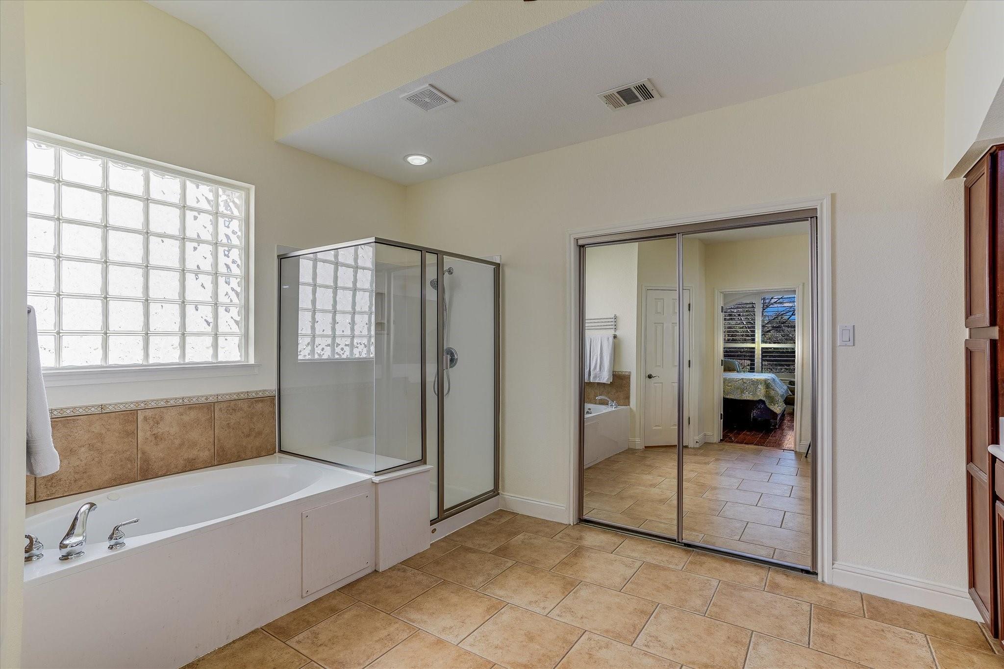 4112 Aplomado Falcon CV