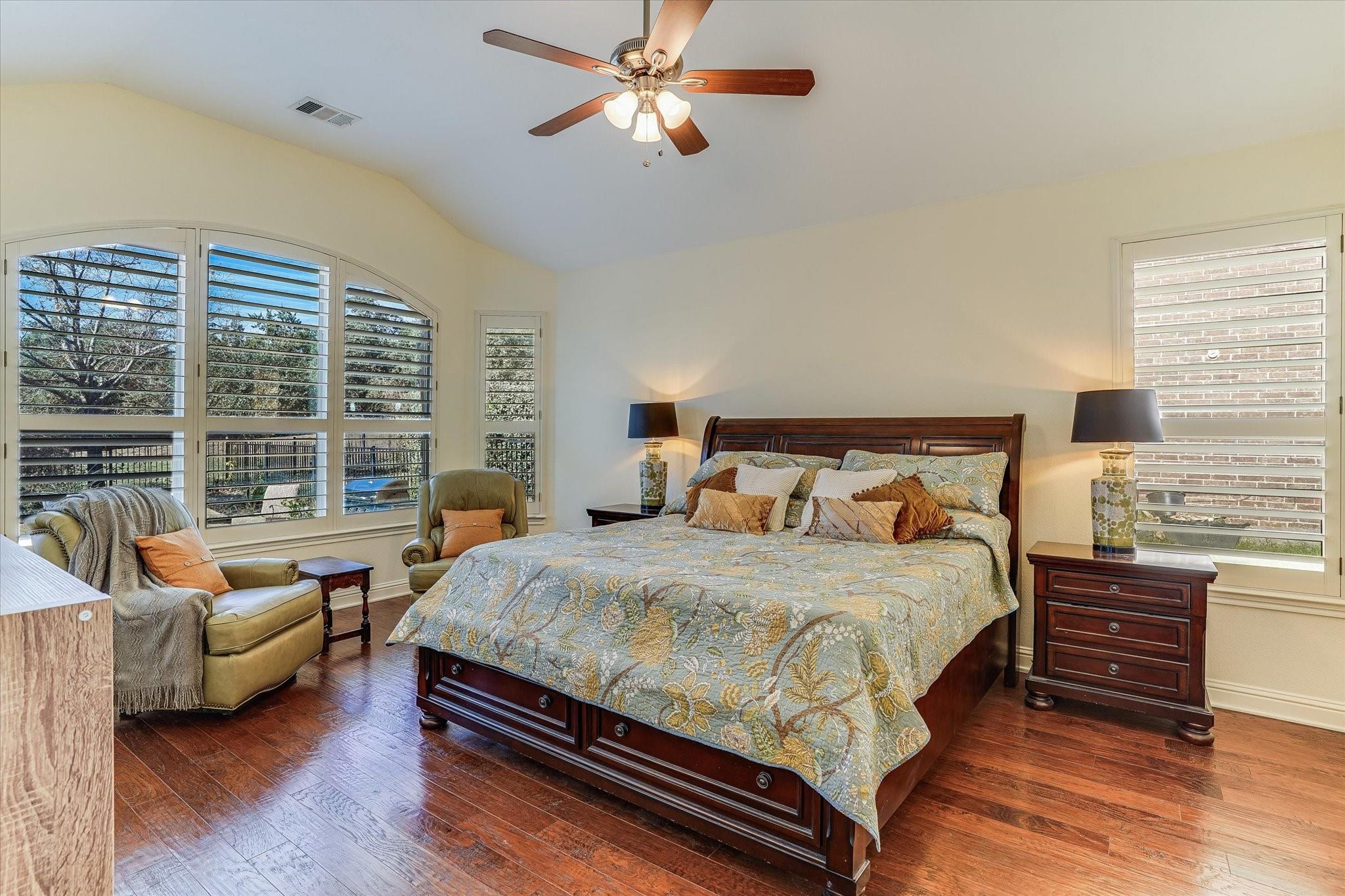 4112 Aplomado Falcon CV