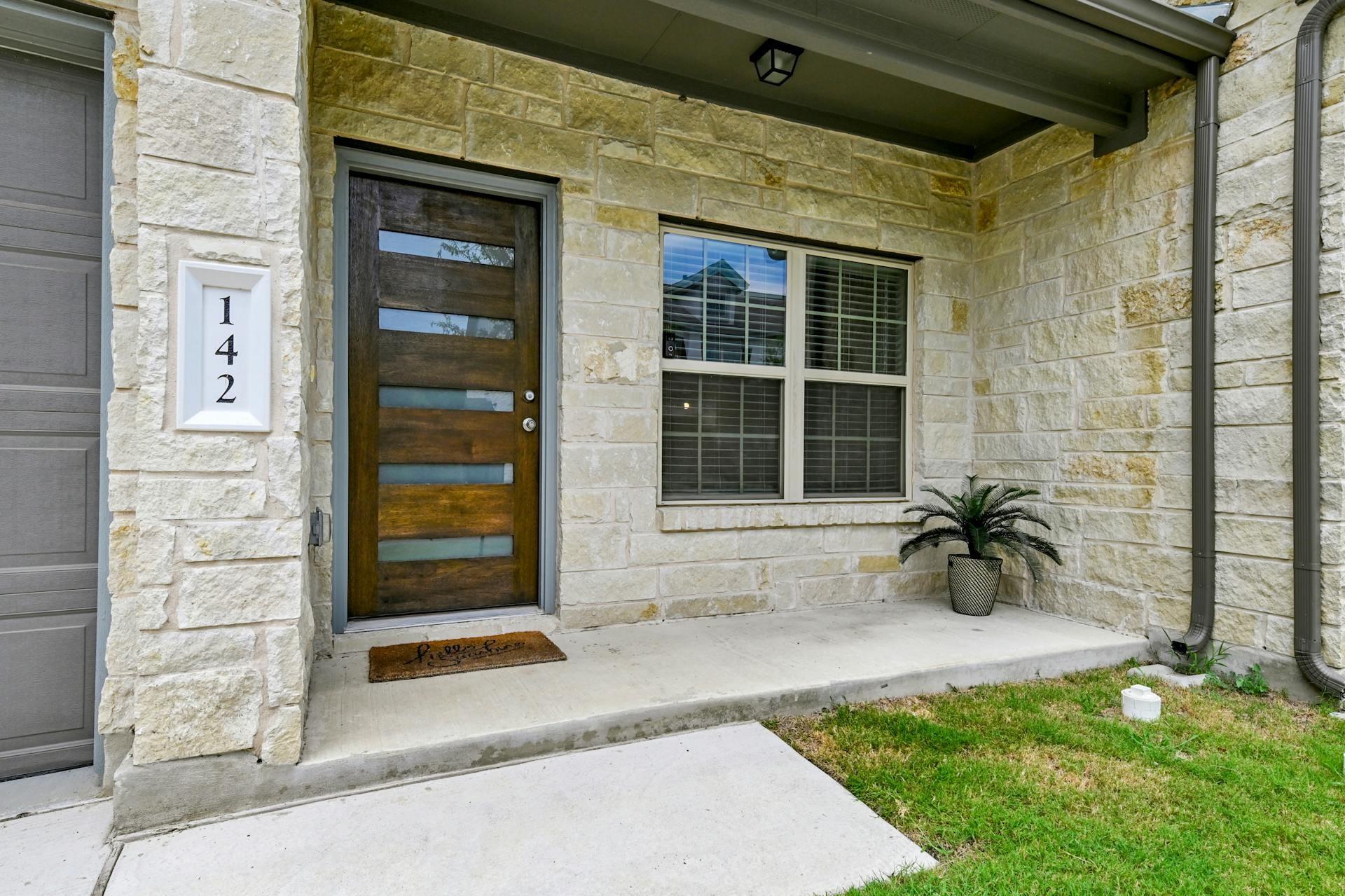 142 Thelonious DR