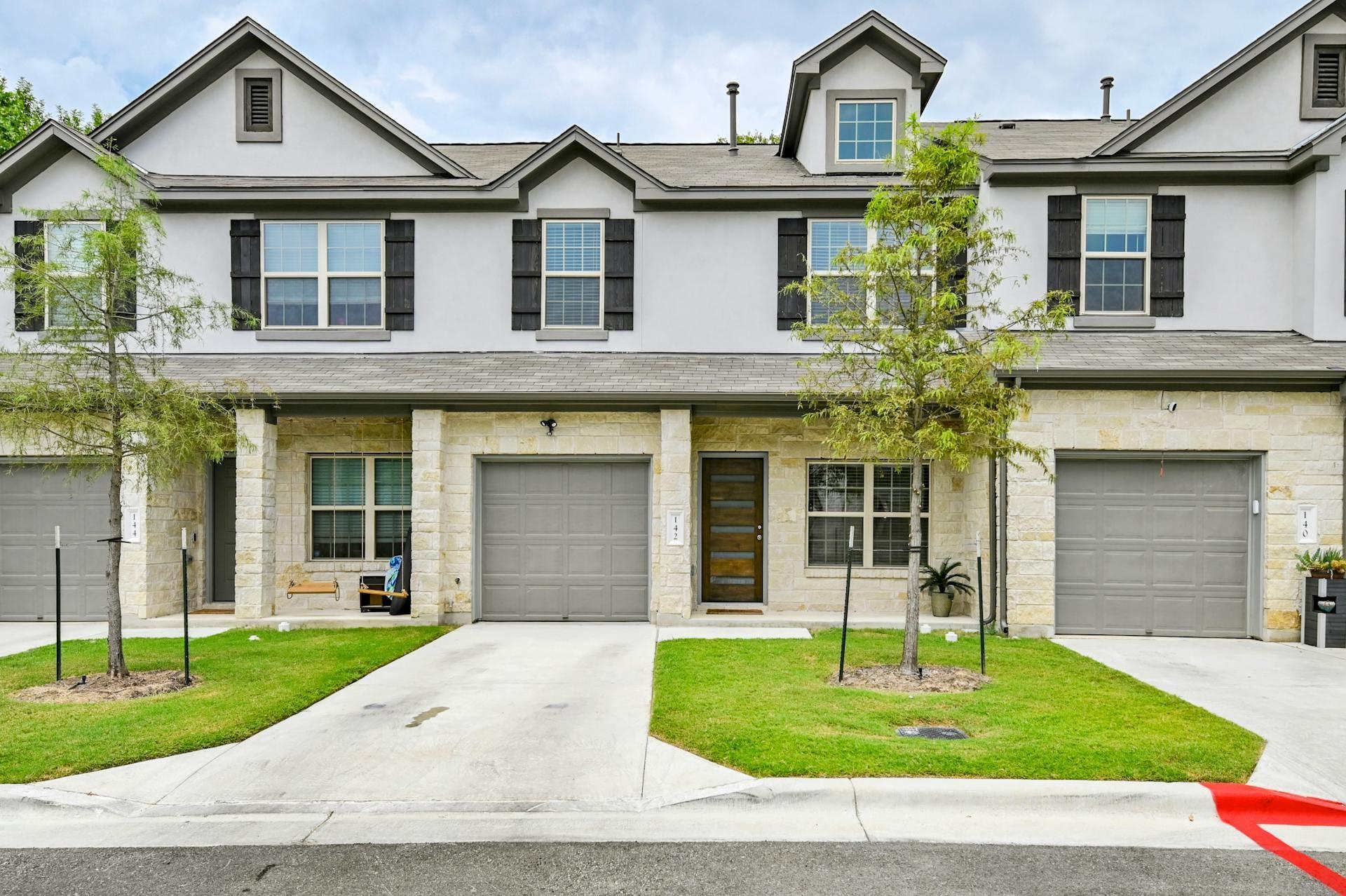 142 Thelonious DR