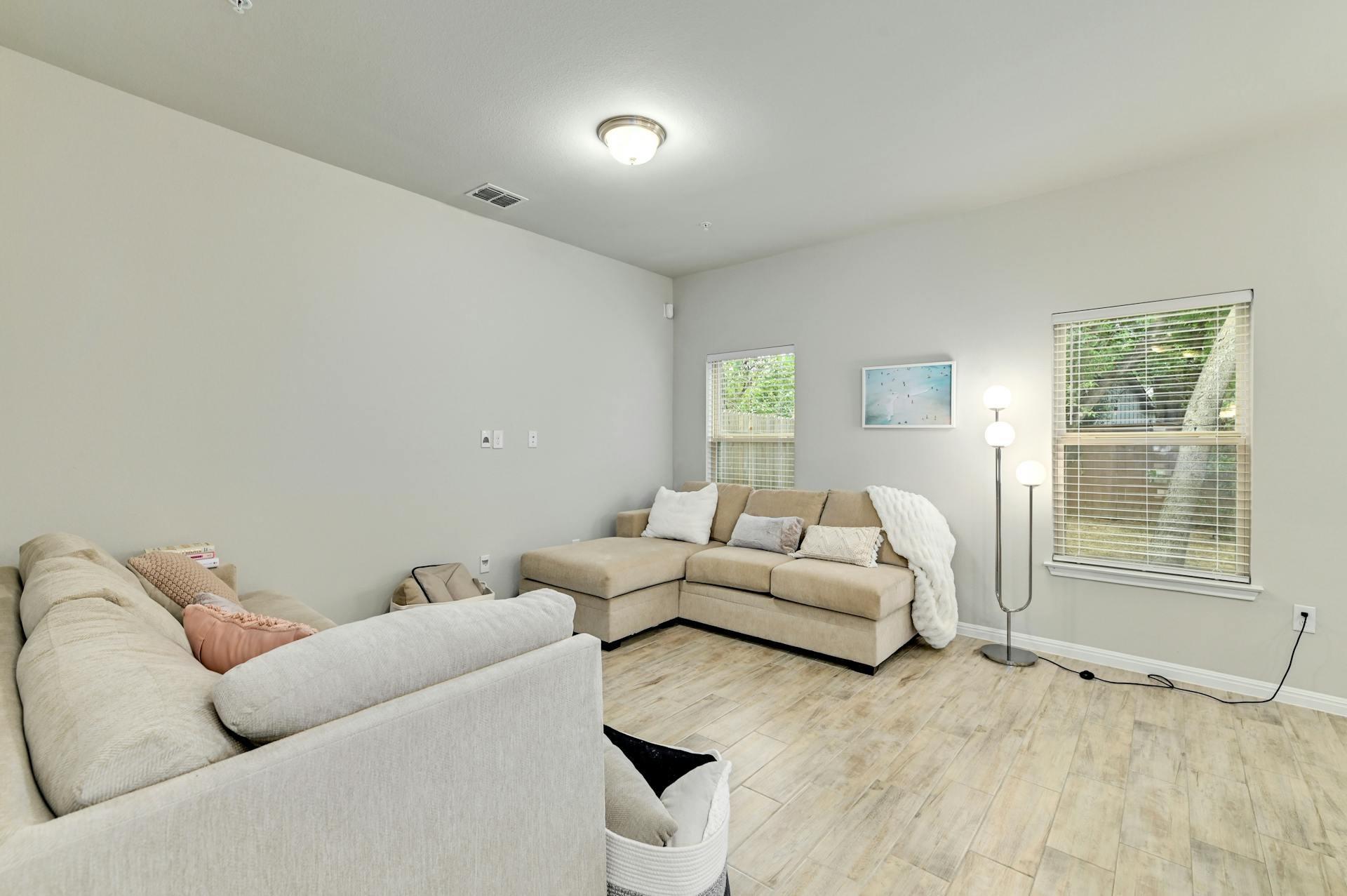 142 Thelonious DR