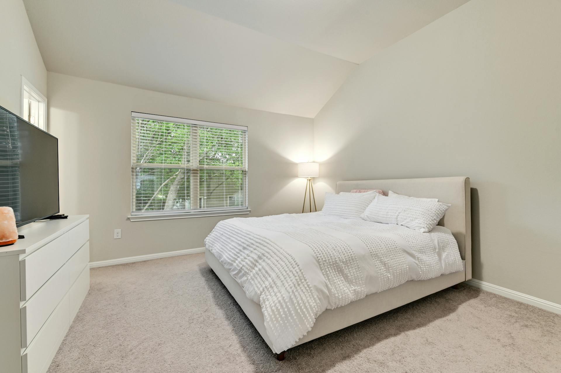 142 Thelonious DR