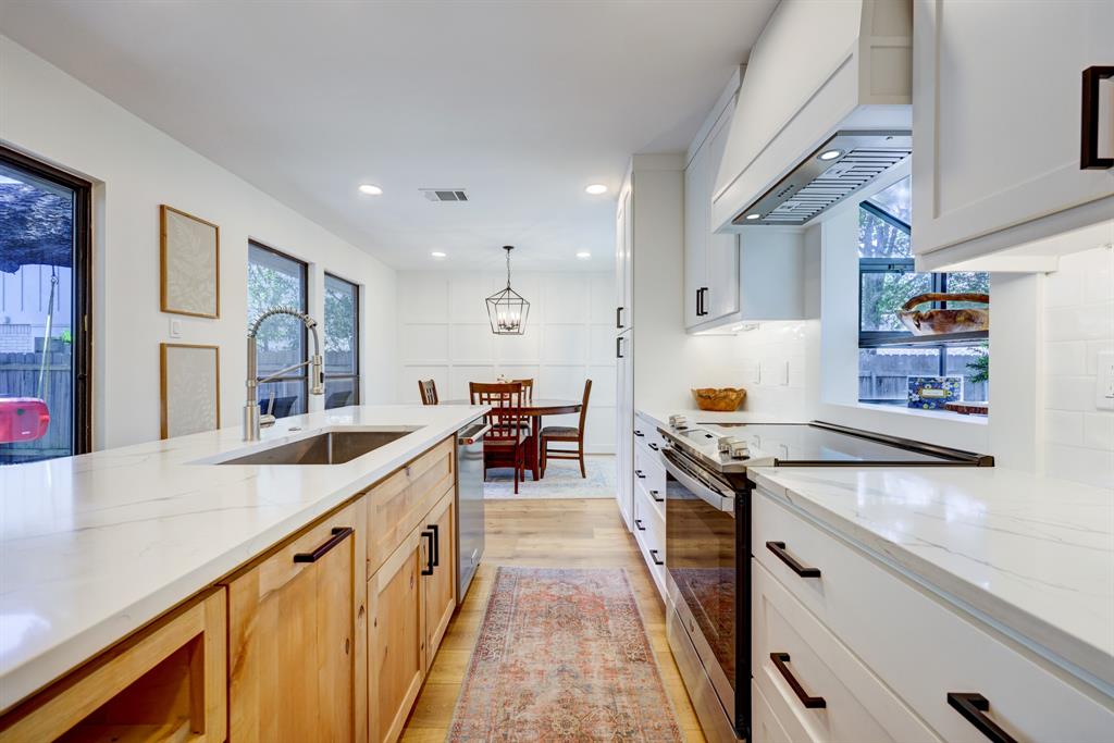 5609 Courtyard CV
