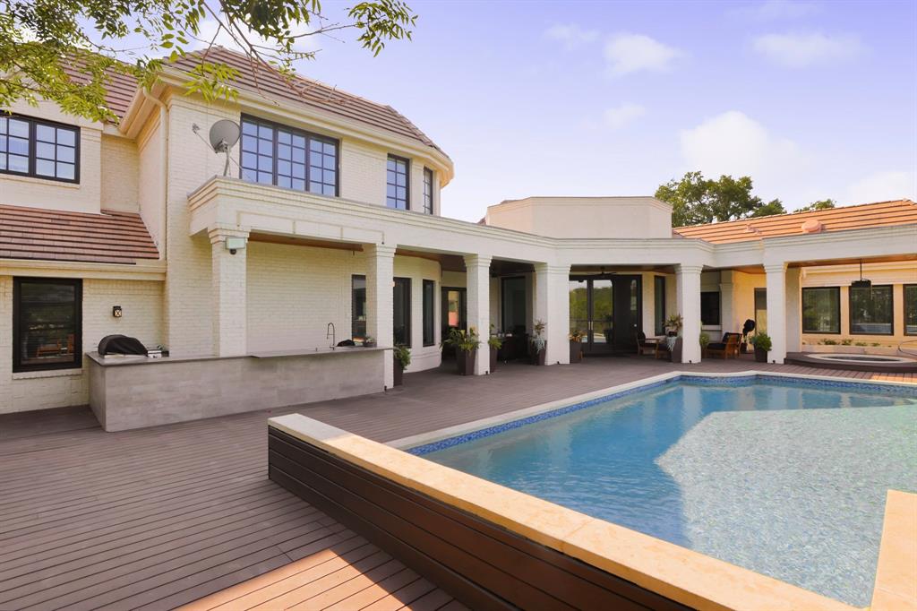 21 Cousteau LN