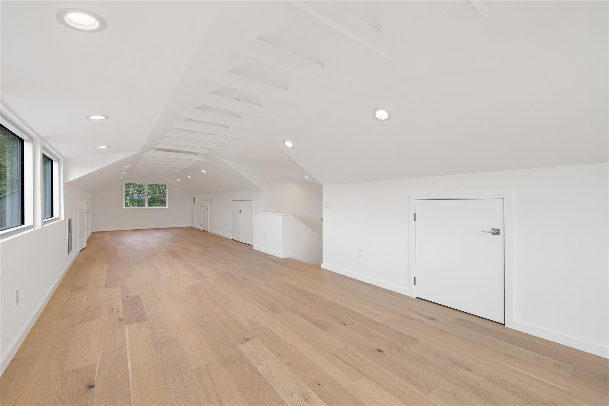 1503 Alta Vista Ave