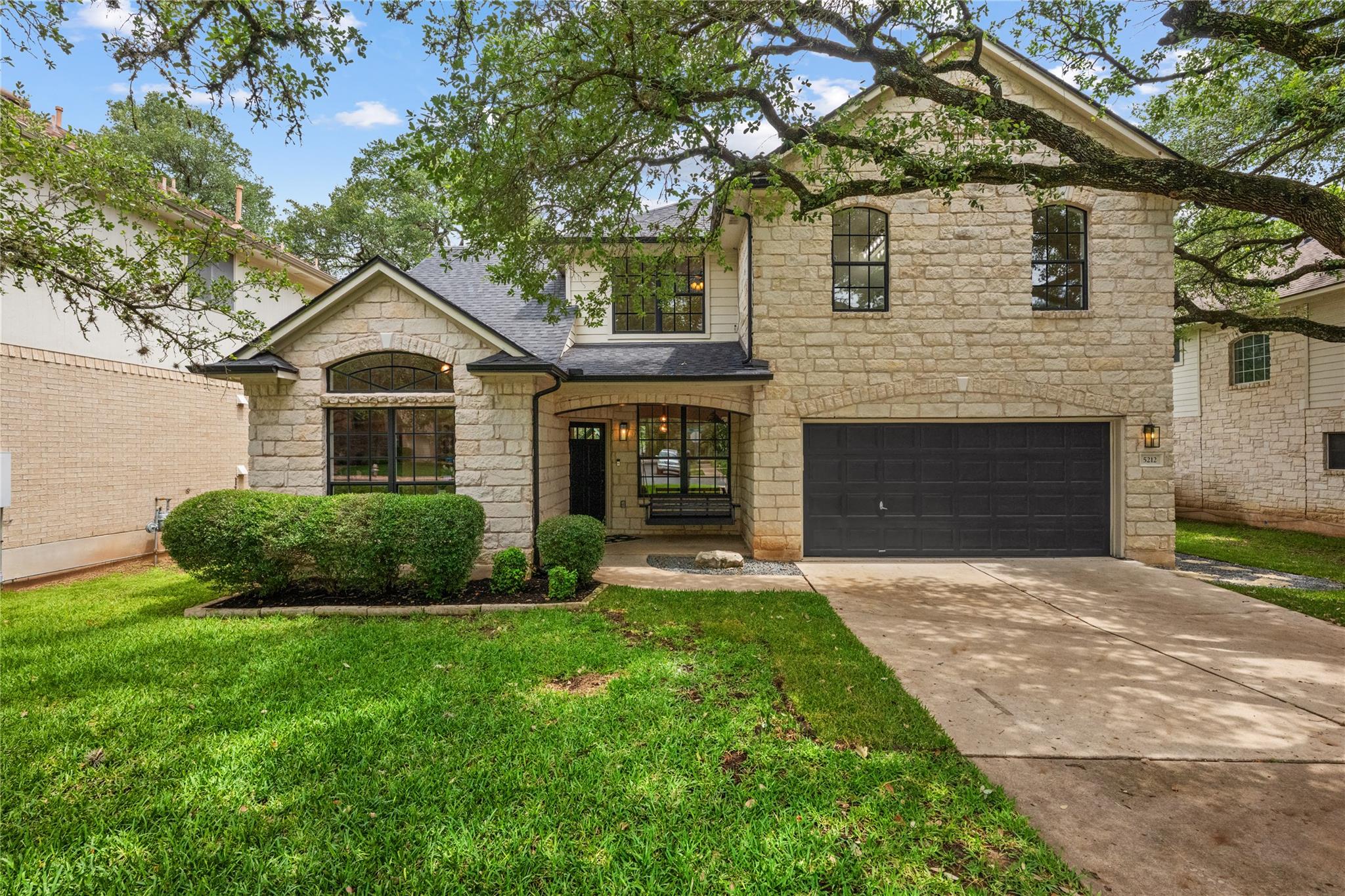 5212 Crystal Water DR