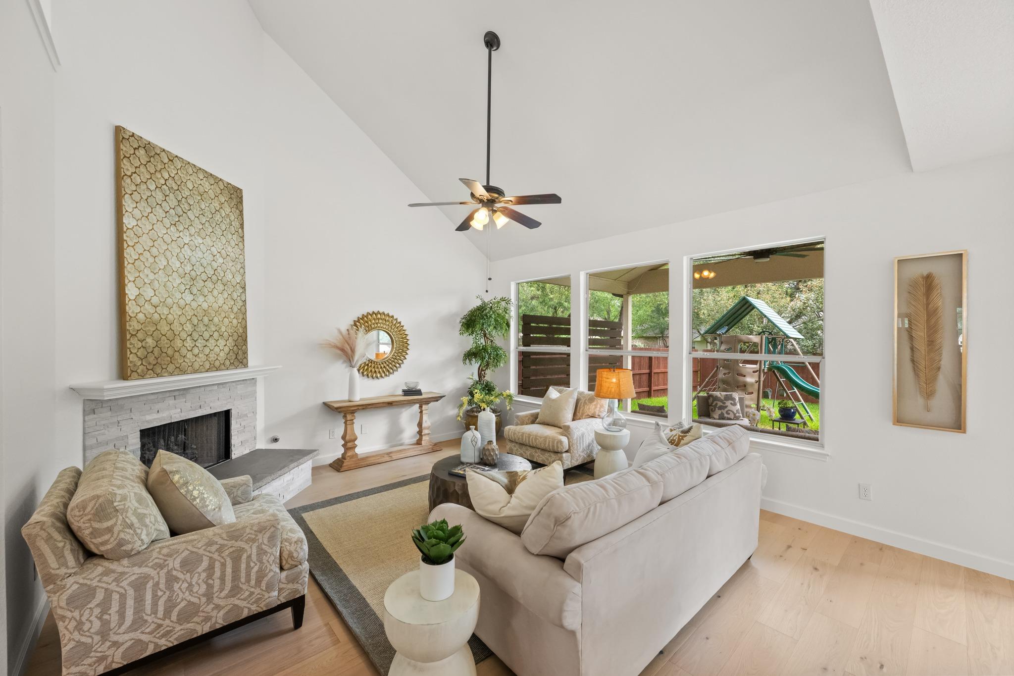 5212 Crystal Water DR