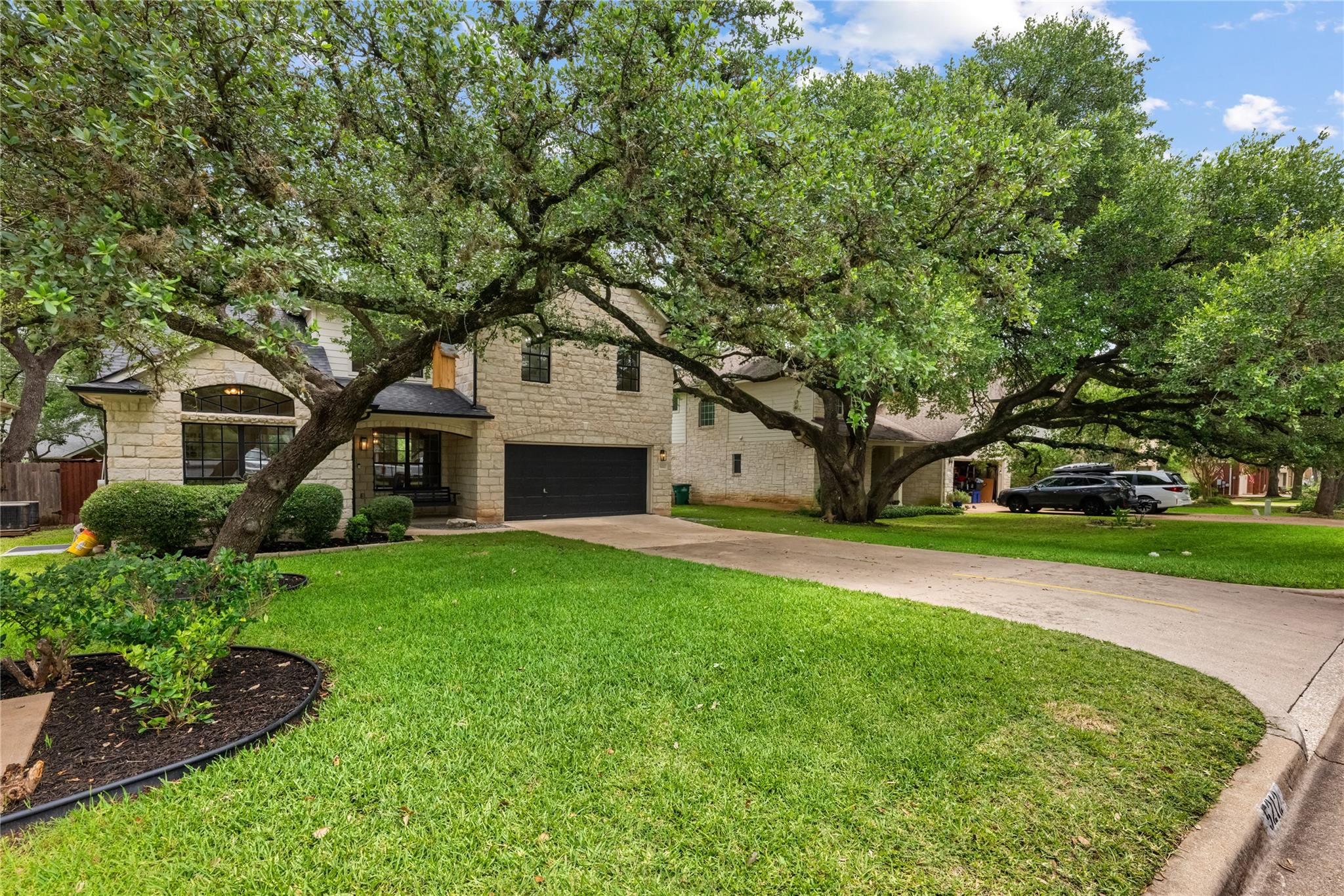 5212 Crystal Water DR