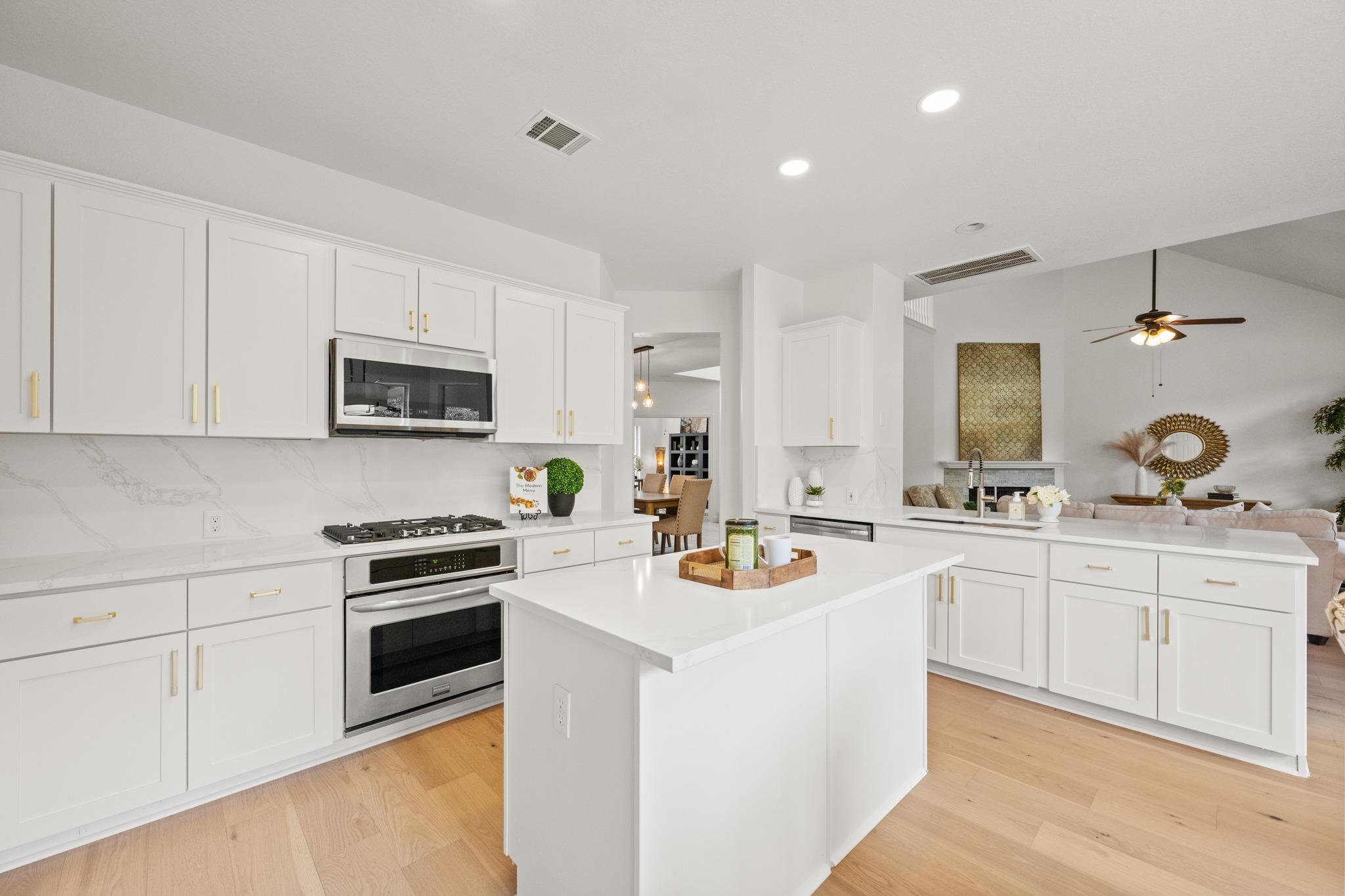 5212 Crystal Water DR