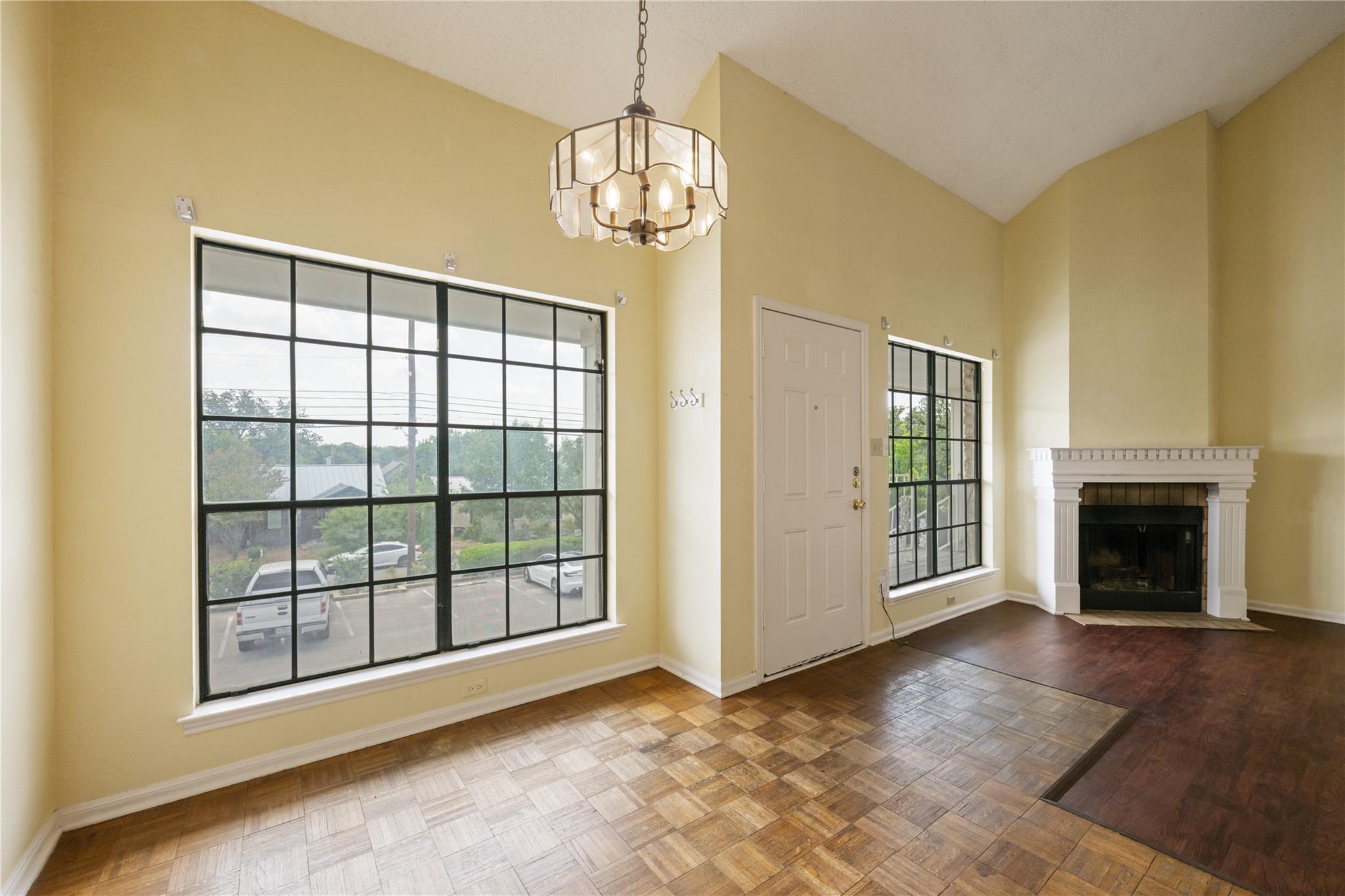 1610 Waterston Ave # 11