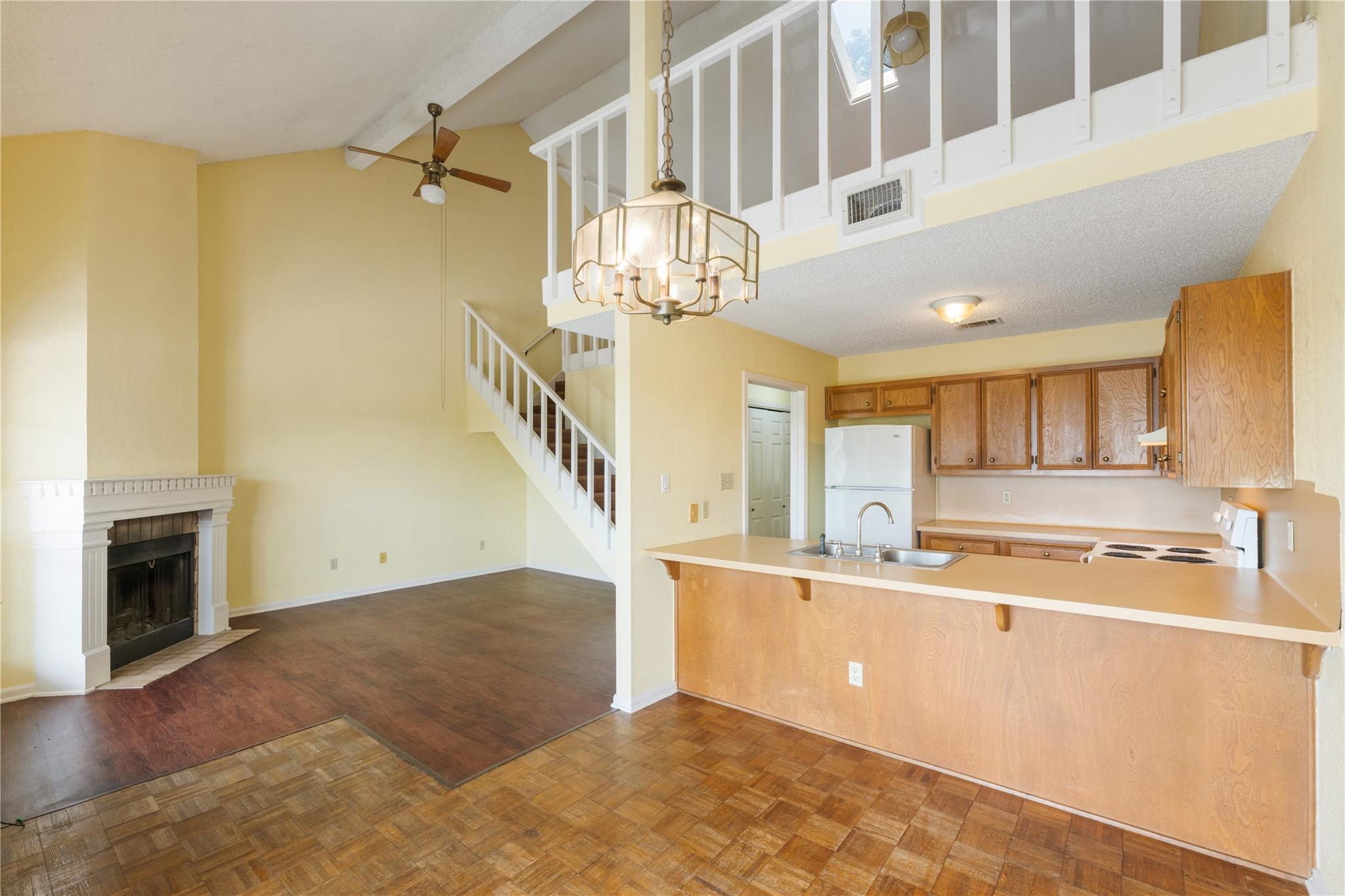 1610 Waterston Ave # 11