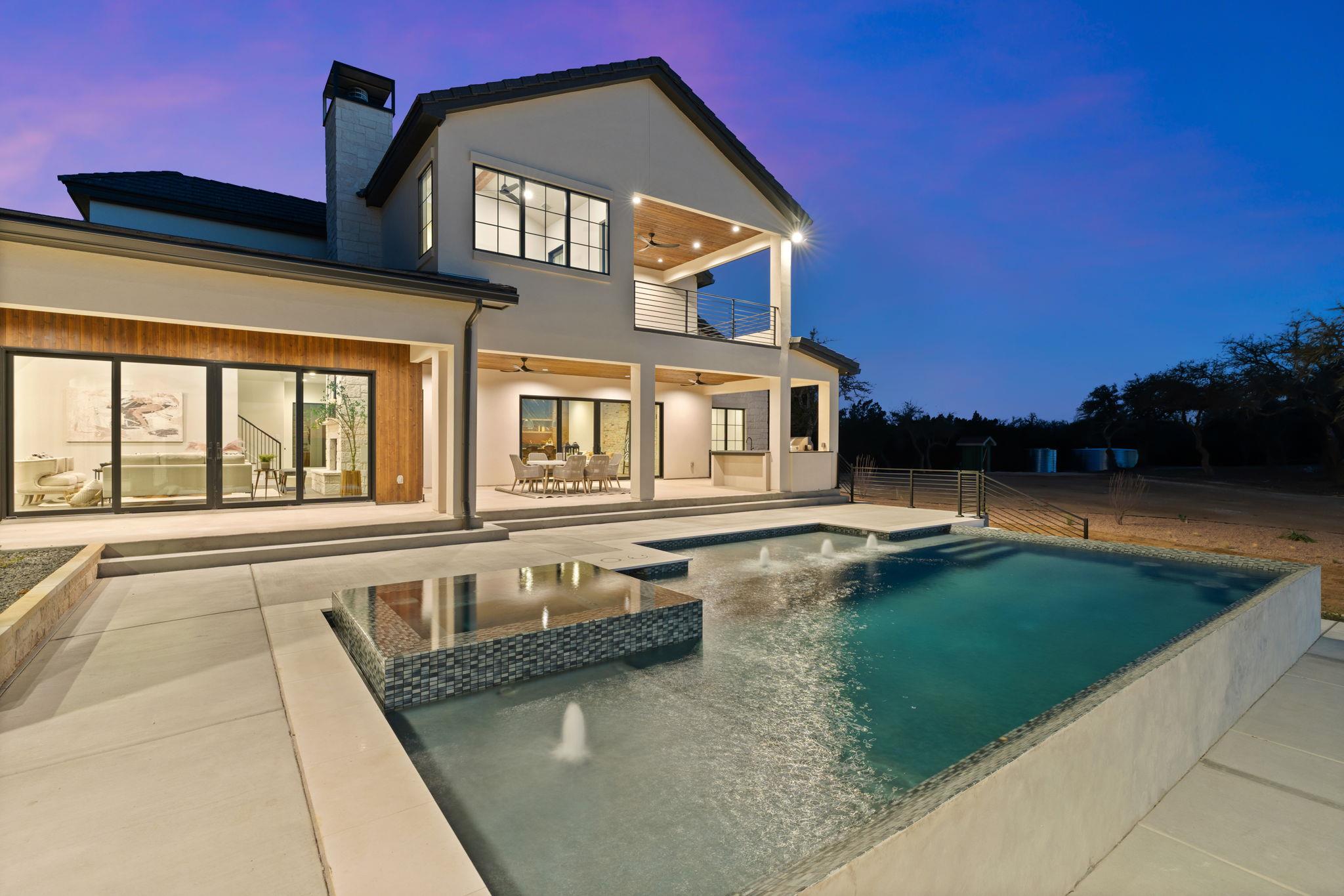 1562 Canyon Crossing View