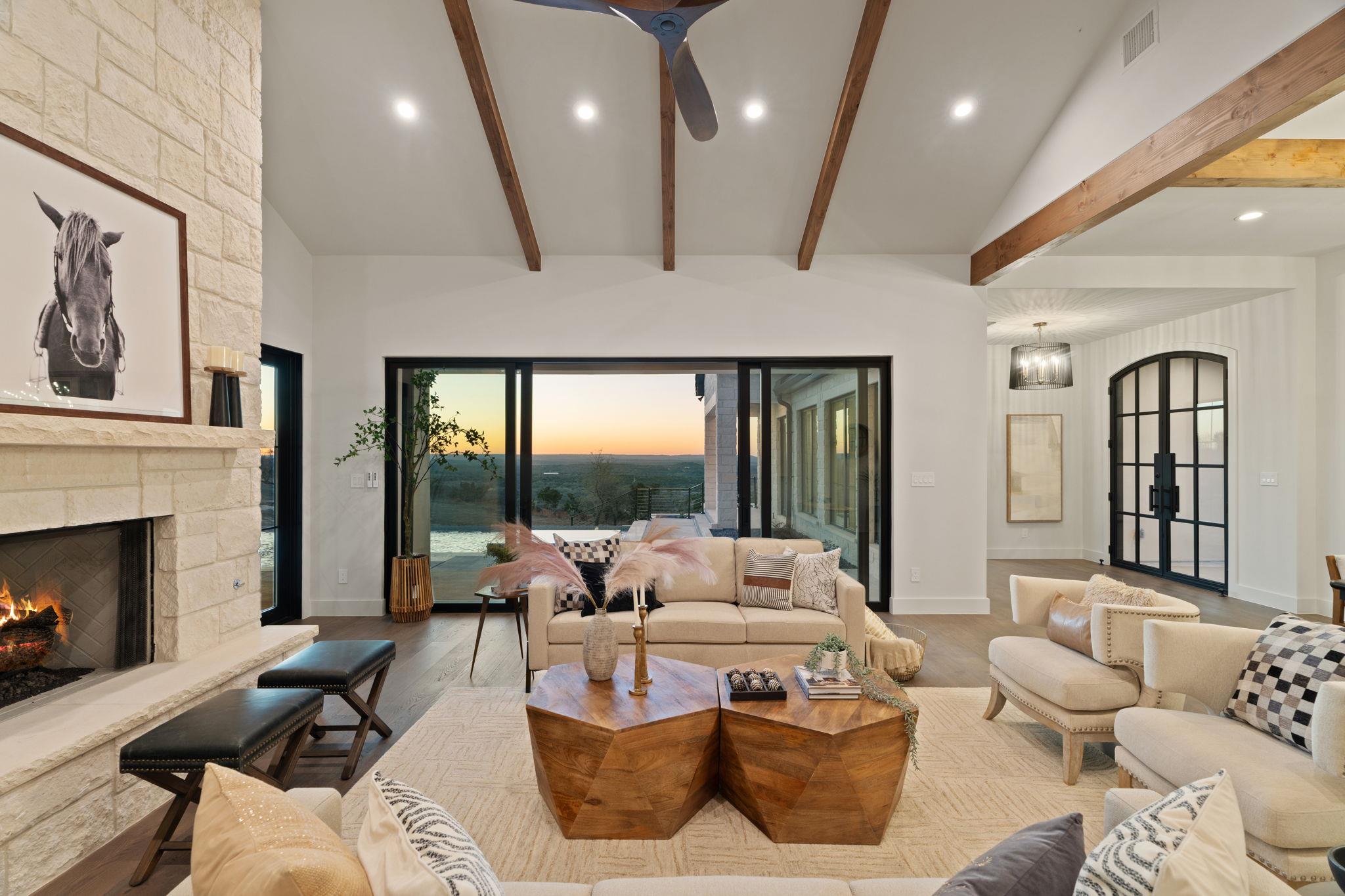 1562 Canyon Crossing View