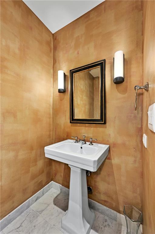 200 Congress Ave Unit: 26EG