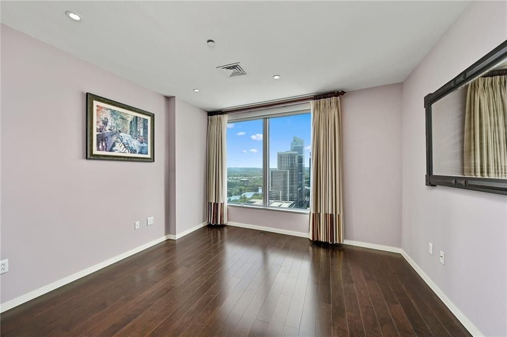 200 Congress Ave Unit: 26EG