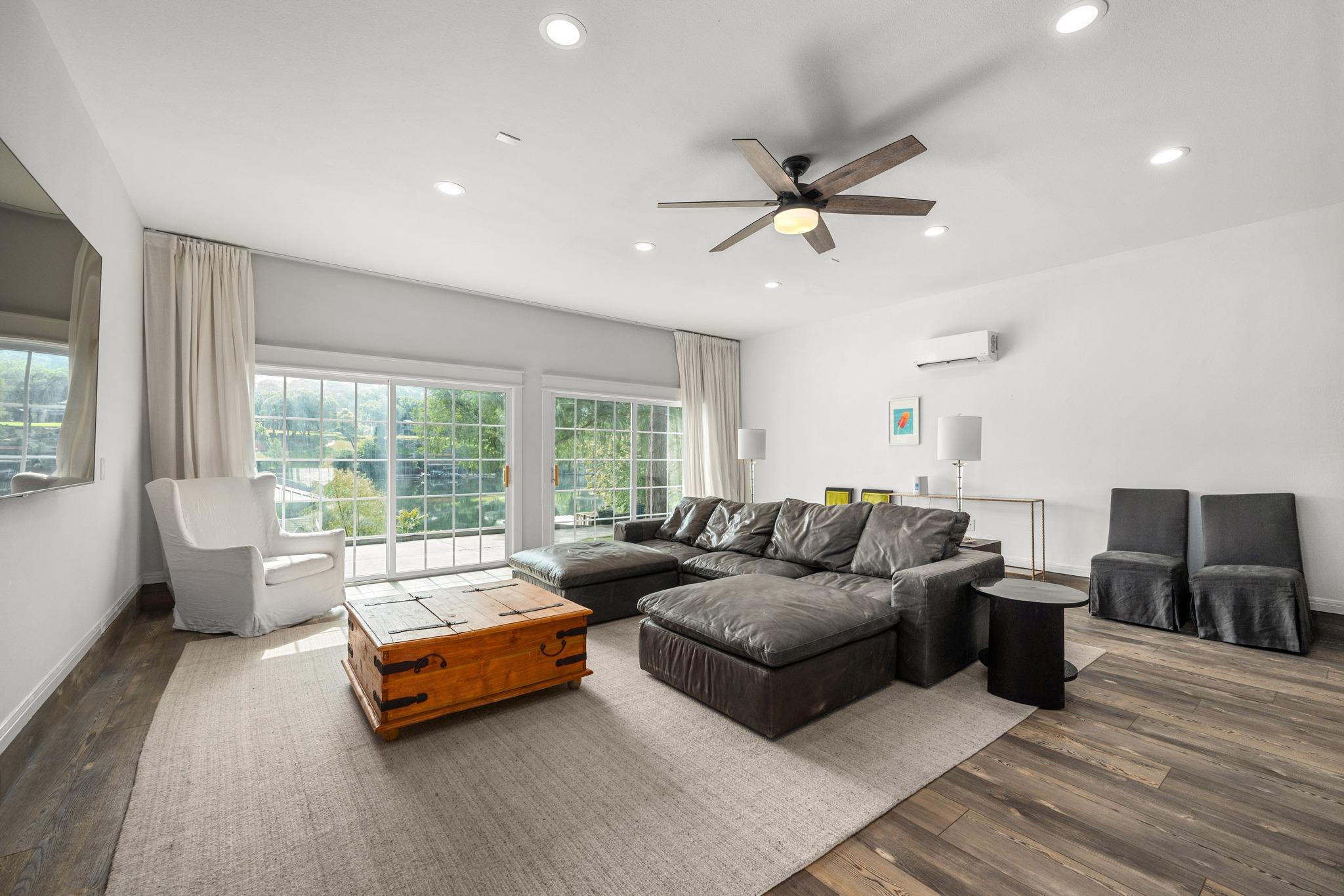 2303 Big Horn DR