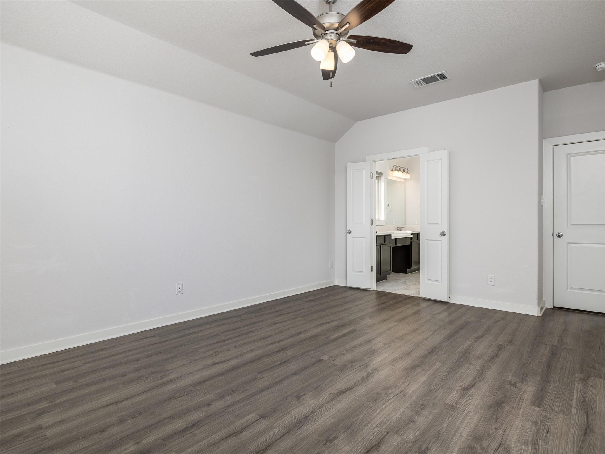 6856 Catania LOOP