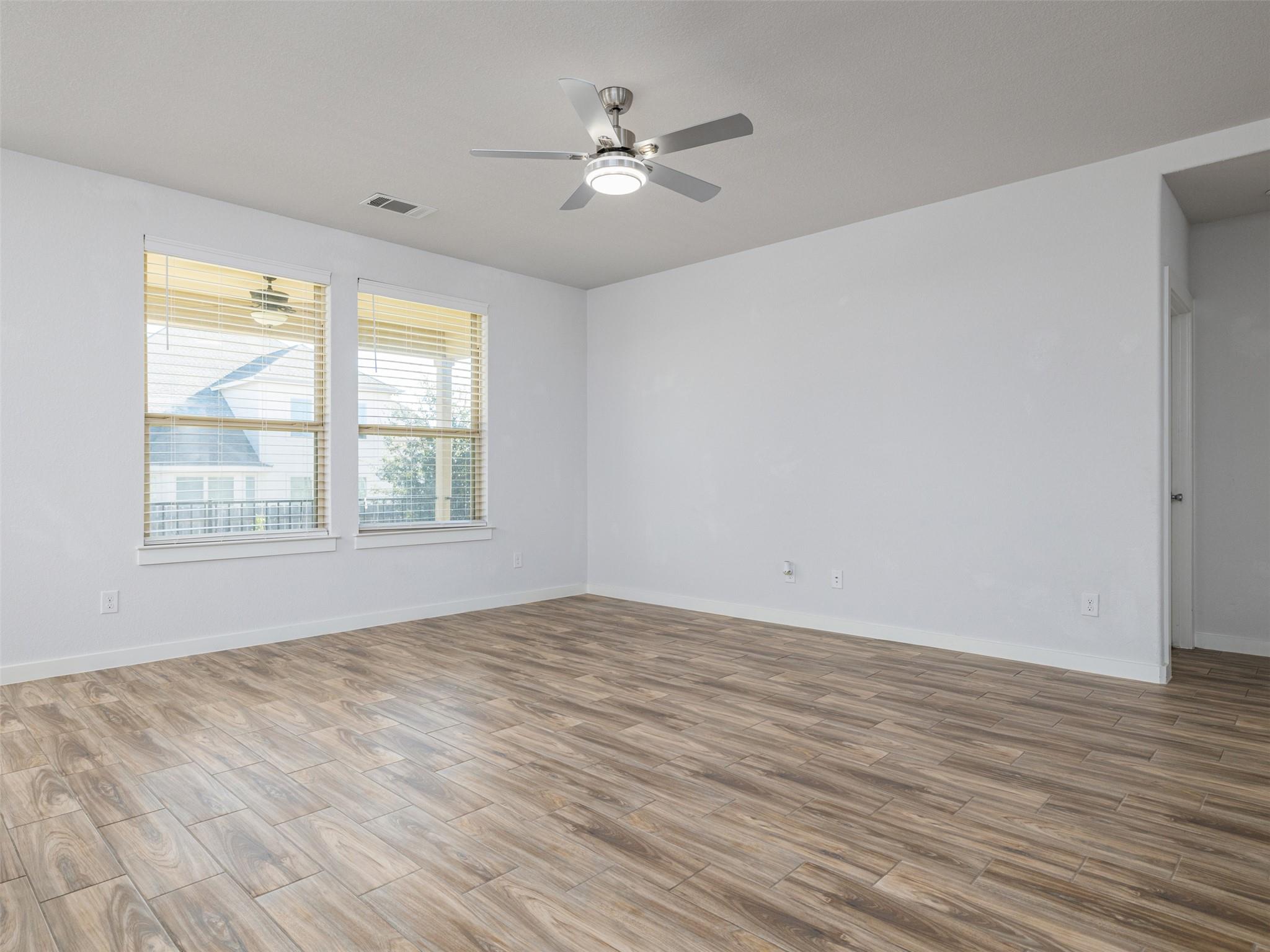 6856 Catania LOOP