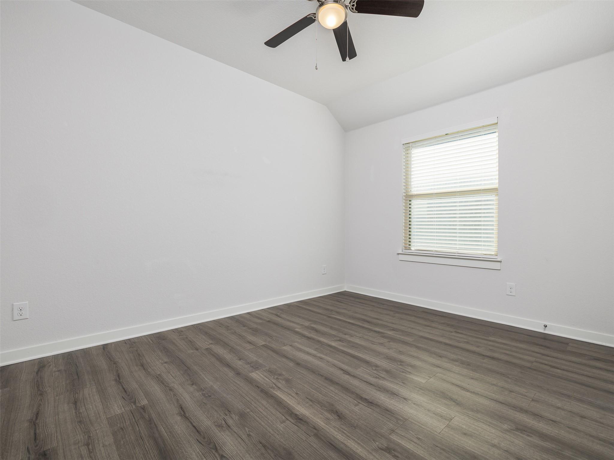 6856 Catania LOOP
