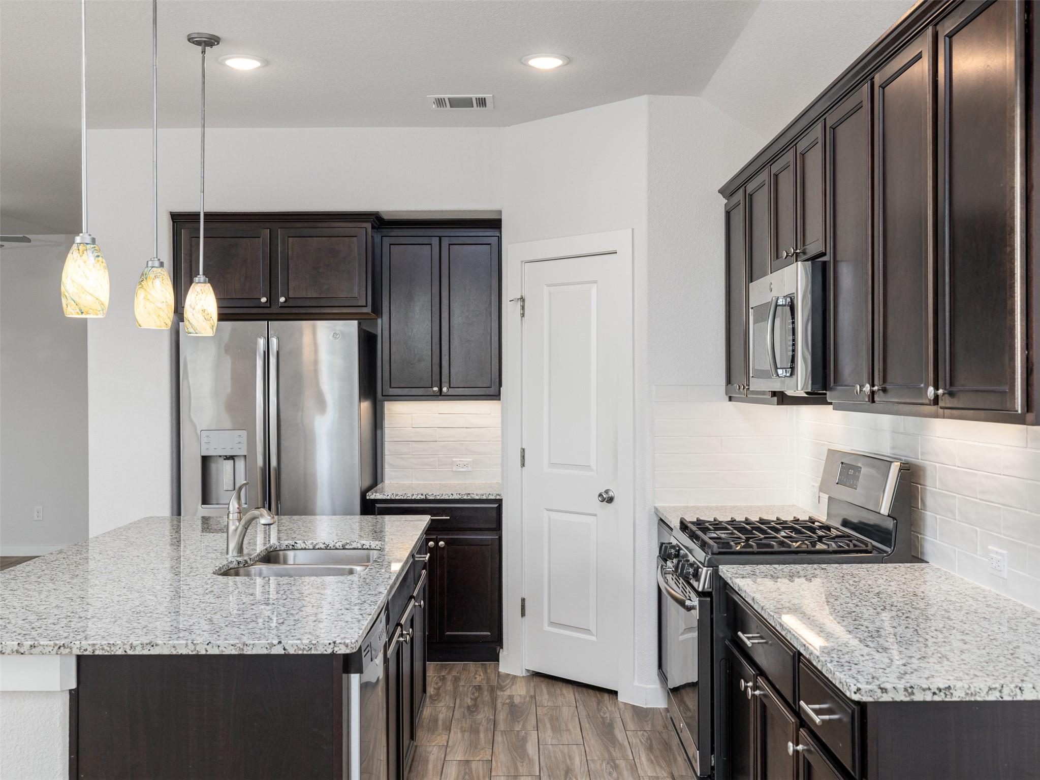 6856 Catania LOOP