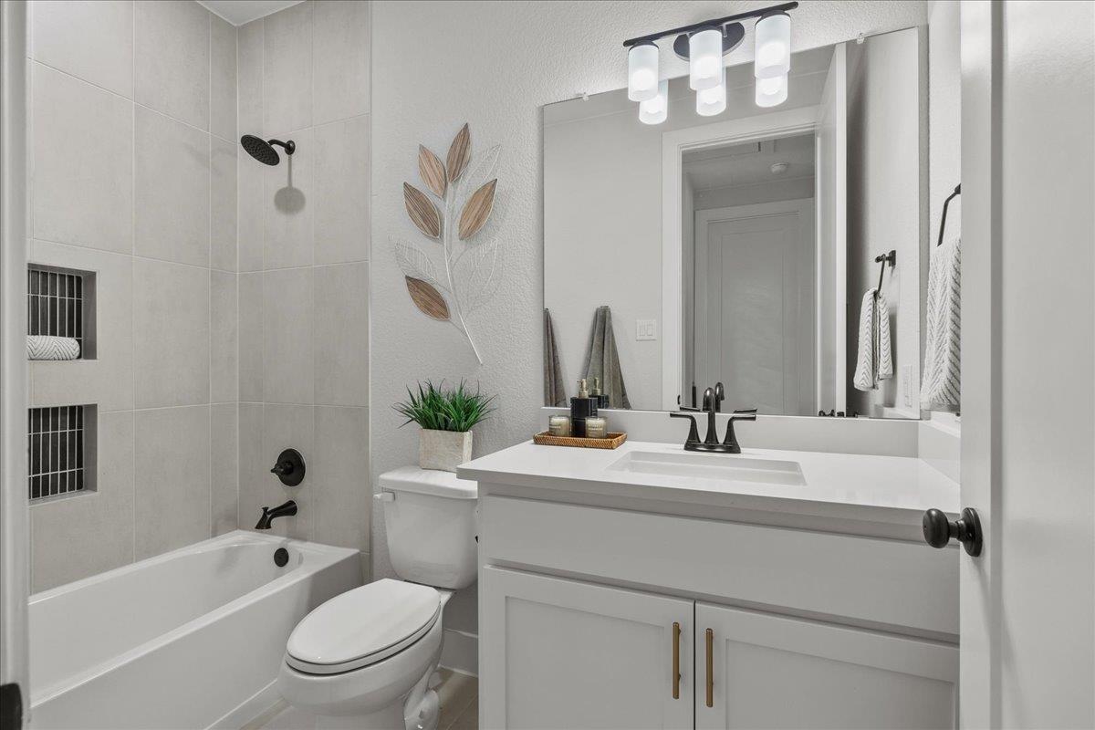 18700 Brady Clearing