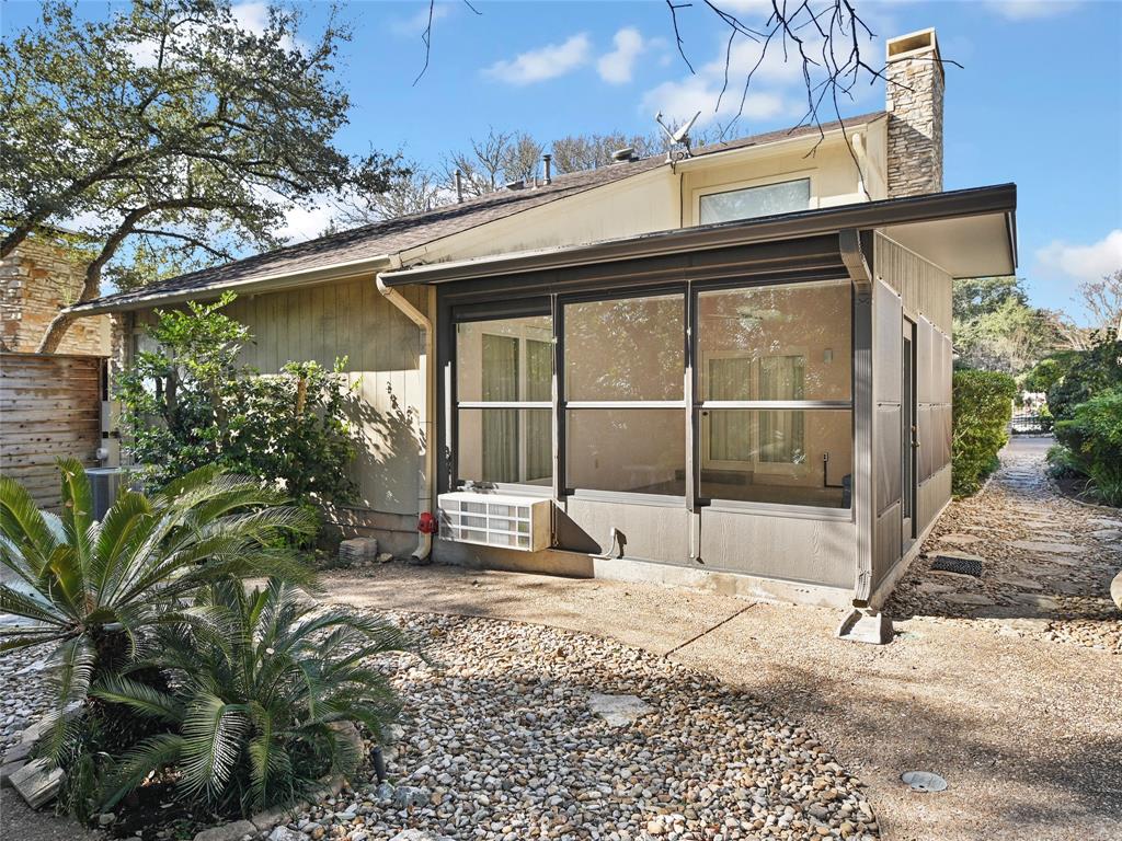 8111 Raintree PL