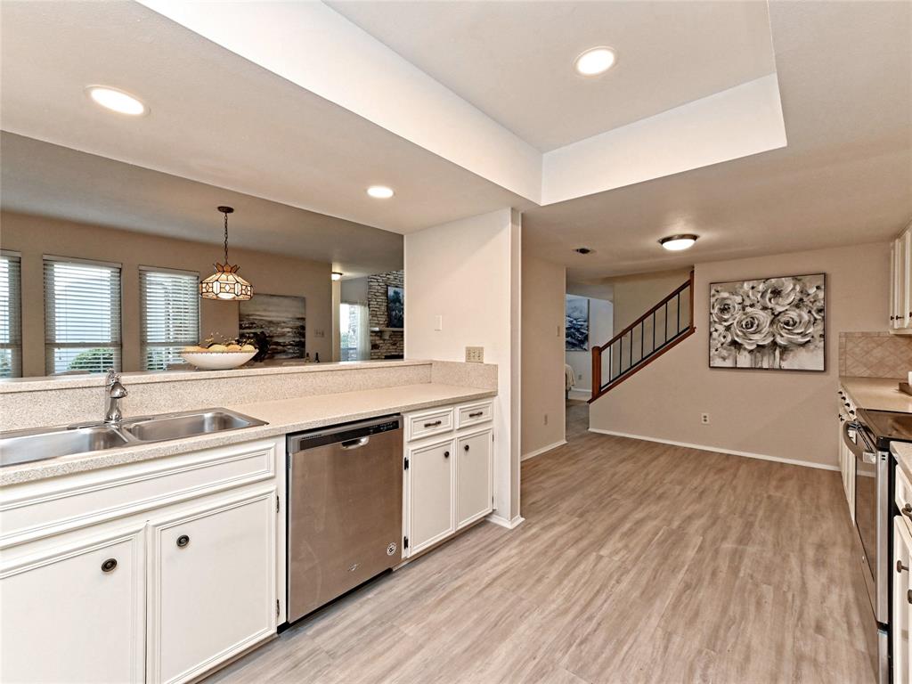 8111 Raintree PL